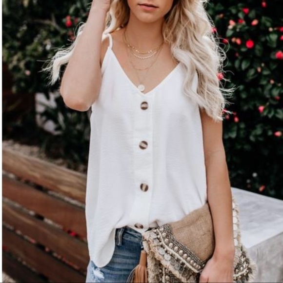 LAST 1! Button detail cami - Picture 2 of 8